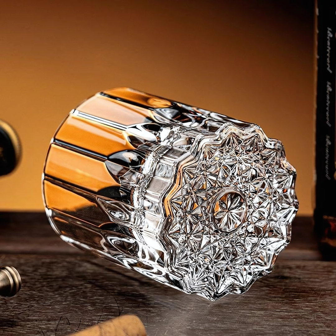 The Royal Crest Whiskey Glass – Set of 6 – Made with Sapphire Crystal The Royal Crest Whiskey Glass – Set of 6 – Made with Sapphire Crystal