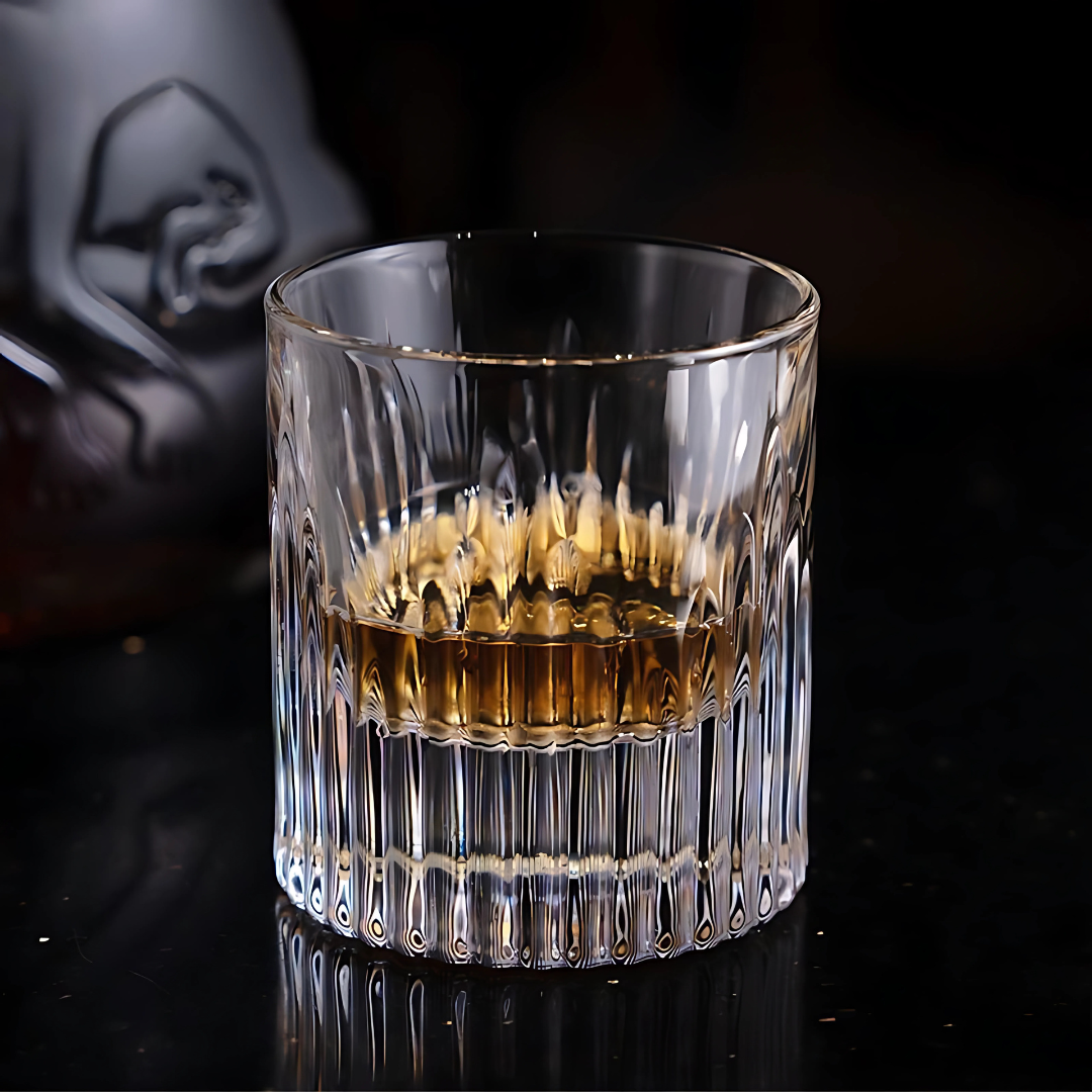 Sovereign Old-Fashioned Whiskey Glass - Pack Of 6 - Made with sapphire crystal