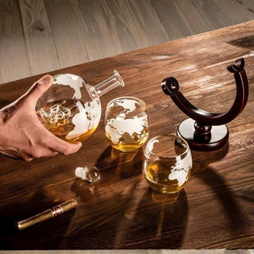 Globe Decanter Set - 1 Decanter - 2 Glasses