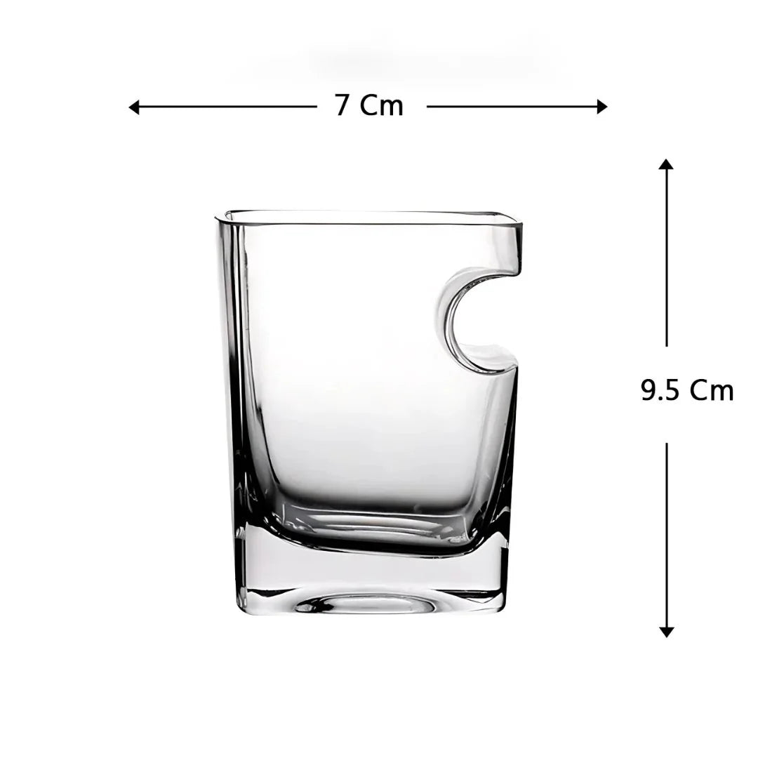 The Cigar Holding Whiskey Glass