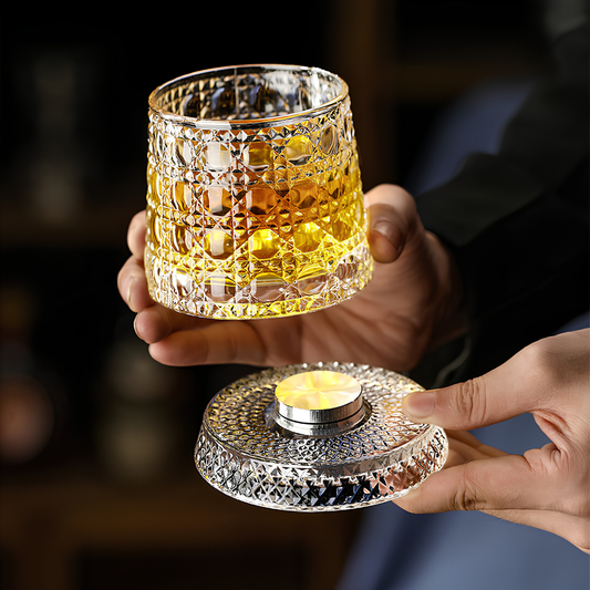 Rotating Whiskey Glasses With Revolving Base – Pure Crystal