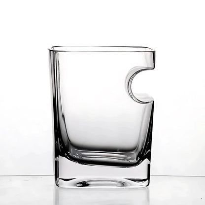 The Cigar Holding Whiskey Glass