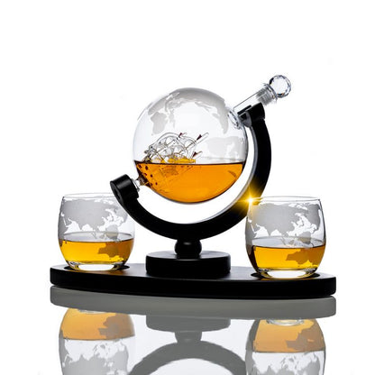 Globe Decanter Set - 1 Decanter + 4 Glasses